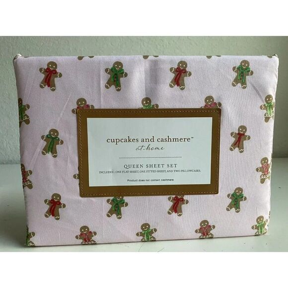 Cupcakes and Cashmere Gingerbread Cookies Christmas QUEEN SIZE Sheet Set Pink - Picture 1 of 12